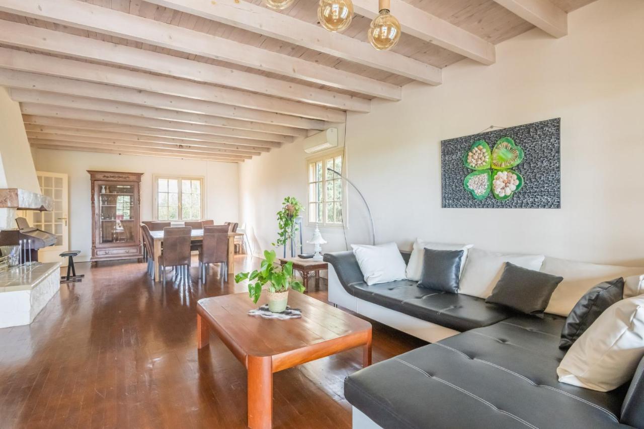 Villa les cigales Ouveillan Extérieur photo